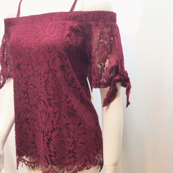 No Boundaries Red Off the Shoulder Lace Top XS - Picture 3 of 8